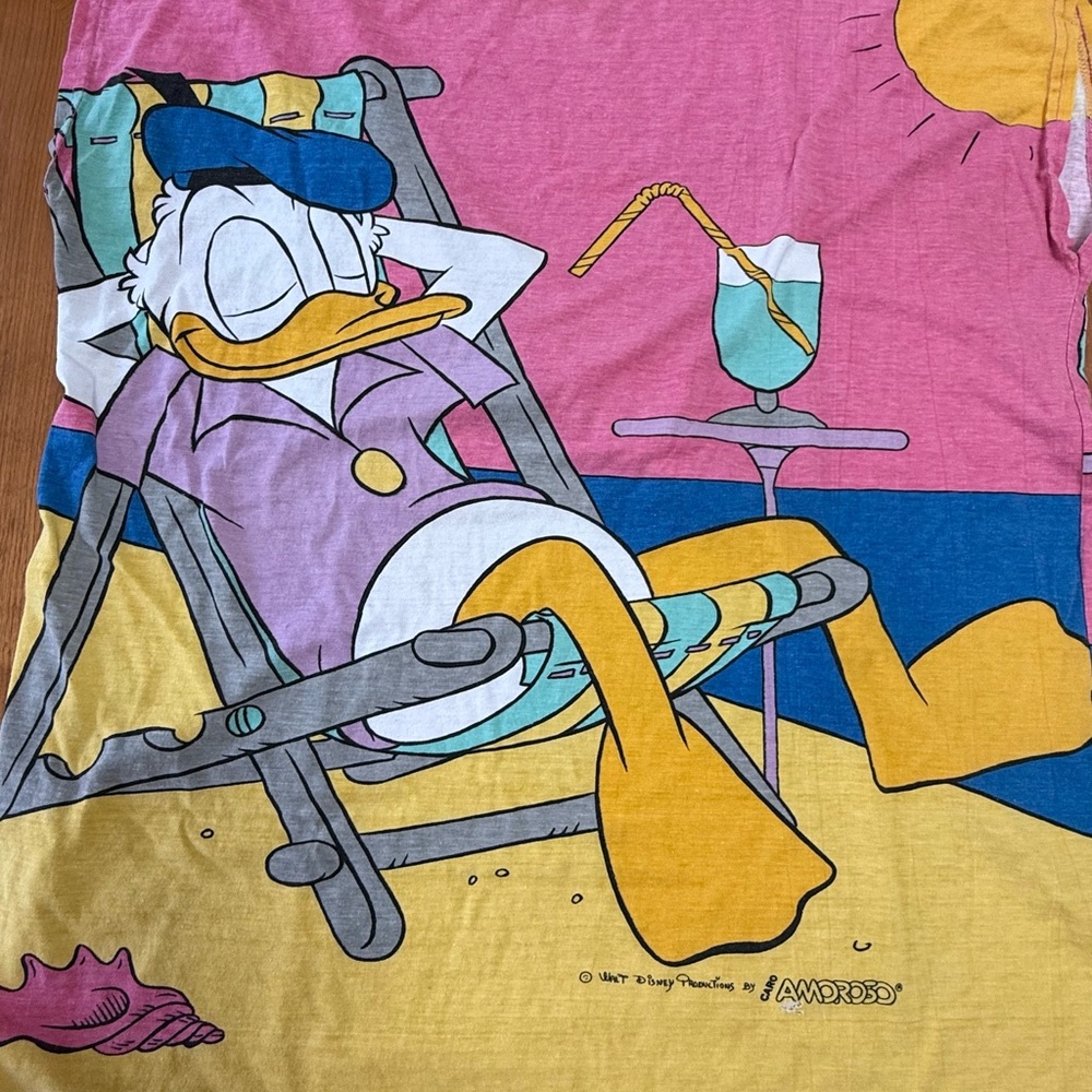 Vintage Disney Donald Duck Beach T-Shirt